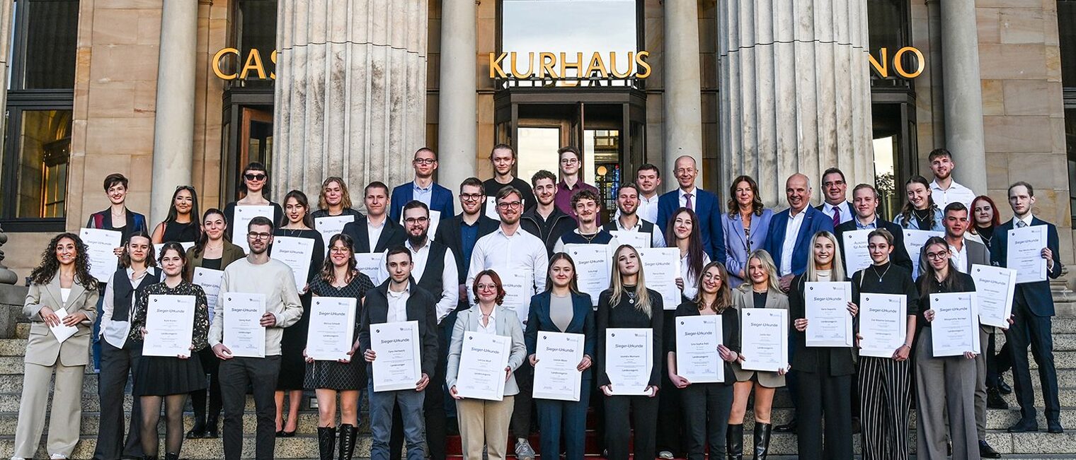 Auszeichnung der Landessiegerinnen und Landessieger der Deutschen Meisterschaft im Handwerk (DMH) im Wiesbadener Kurhaus 